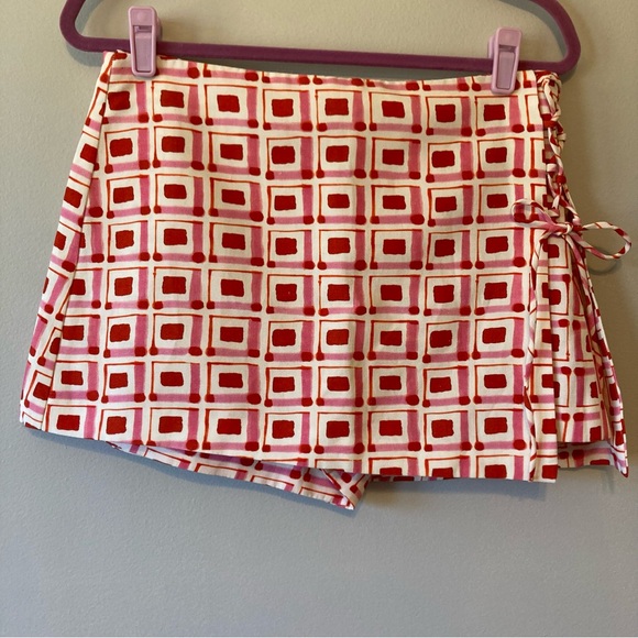 NEW ZARA Women's Pink Red Geometric Skort Tie Closure Size M - Picture 7 of 10